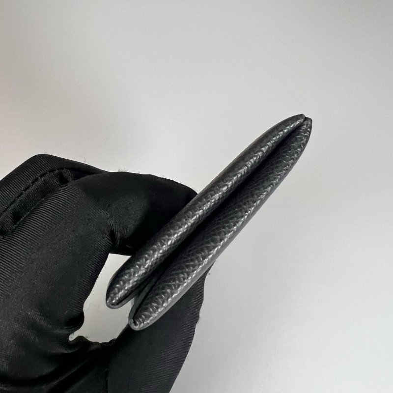 HERMES W刻 黑CALVI卡包-2