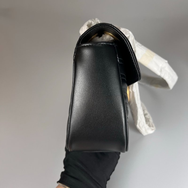 全新品 GUCCI 663497 黑金MARMONT掀蓋包26CM-2