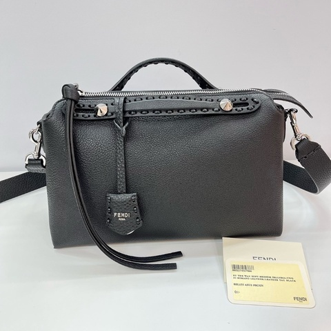 Fendi selleria ( Black )