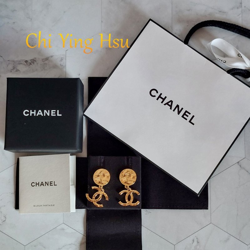 Chanel 24c🎀現品實拍 🎀金色熔岩圓雙C耳環👏9.8成新 未使用閒置品-0