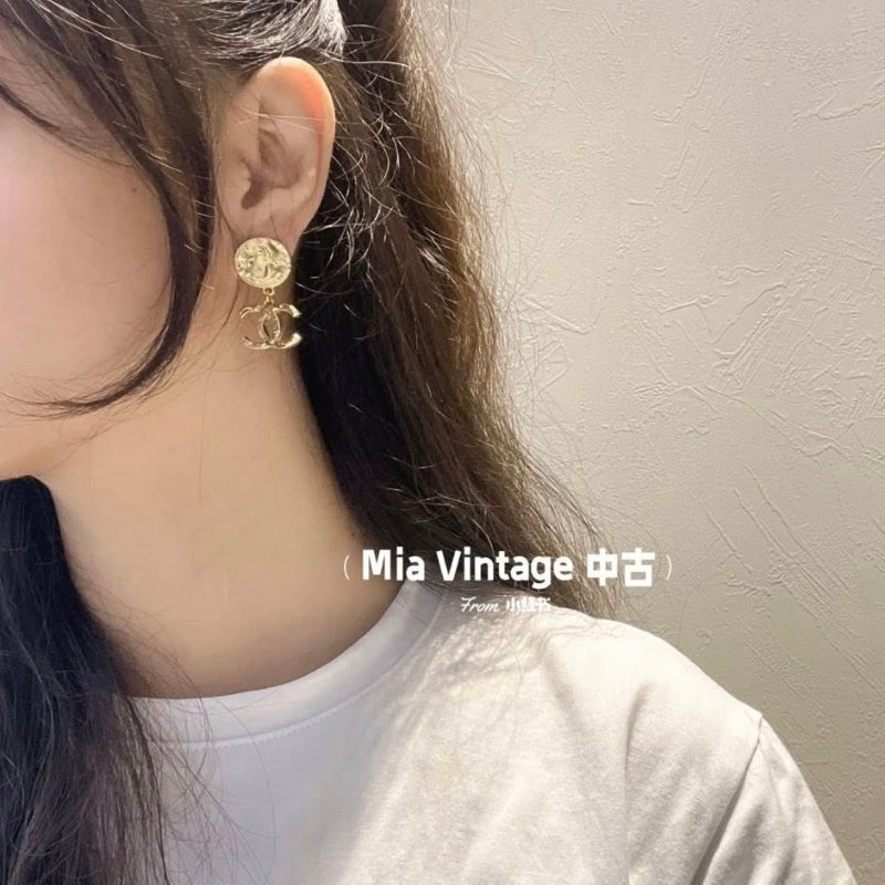 Chanel 24c🎀現品實拍 🎀金色熔岩圓雙C耳環👏9.8成新 未使用閒置品-15