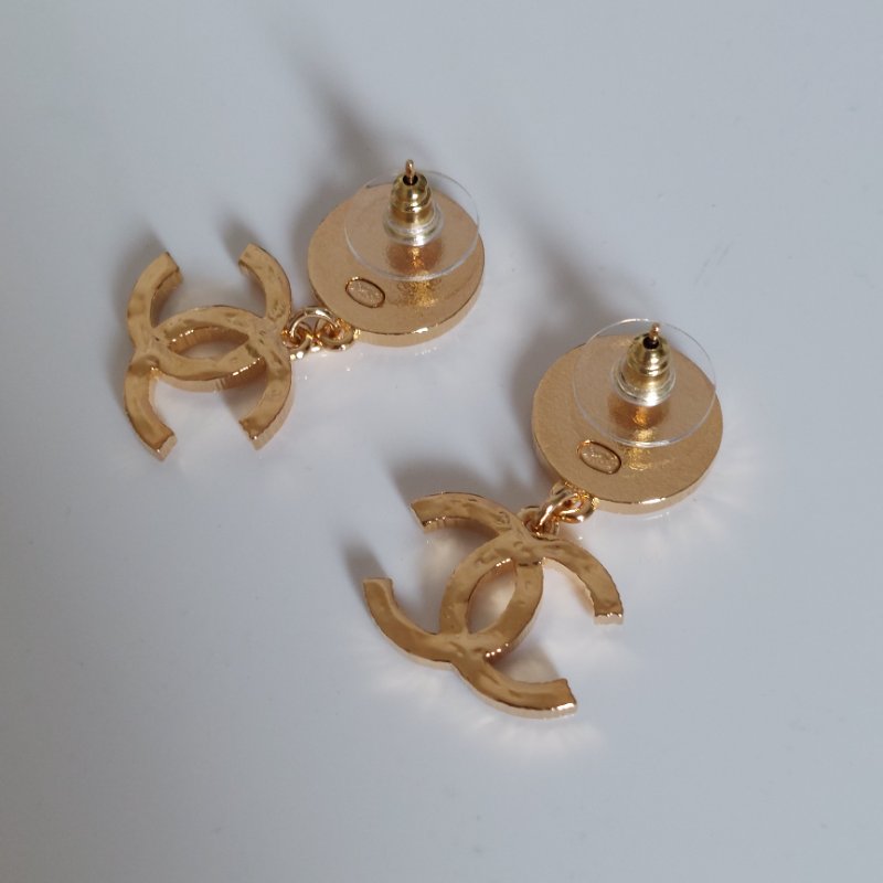 Chanel 24c🎀現品實拍 🎀金色熔岩圓雙C耳環👏9.8成新 未使用閒置品-36