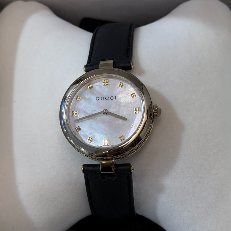 🌟GUCCI Diamantissima 32mm 母貝面盤女錶 YA14140-0