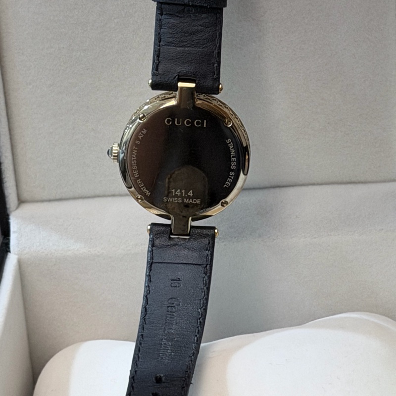 🌟GUCCI Diamantissima 32mm 母貝面盤女錶 YA14140-7