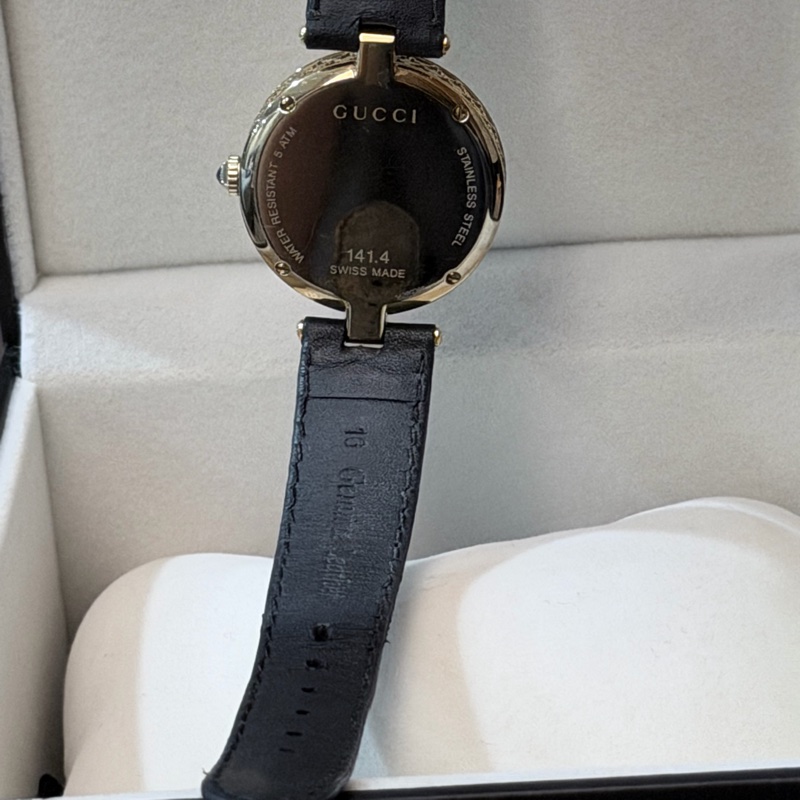 🌟GUCCI Diamantissima 32mm 母貝面盤女錶 YA14140-9