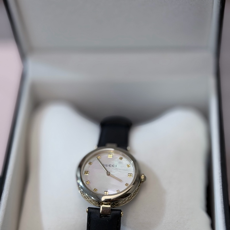 🌟GUCCI Diamantissima 32mm 母貝面盤女錶 YA14140-4