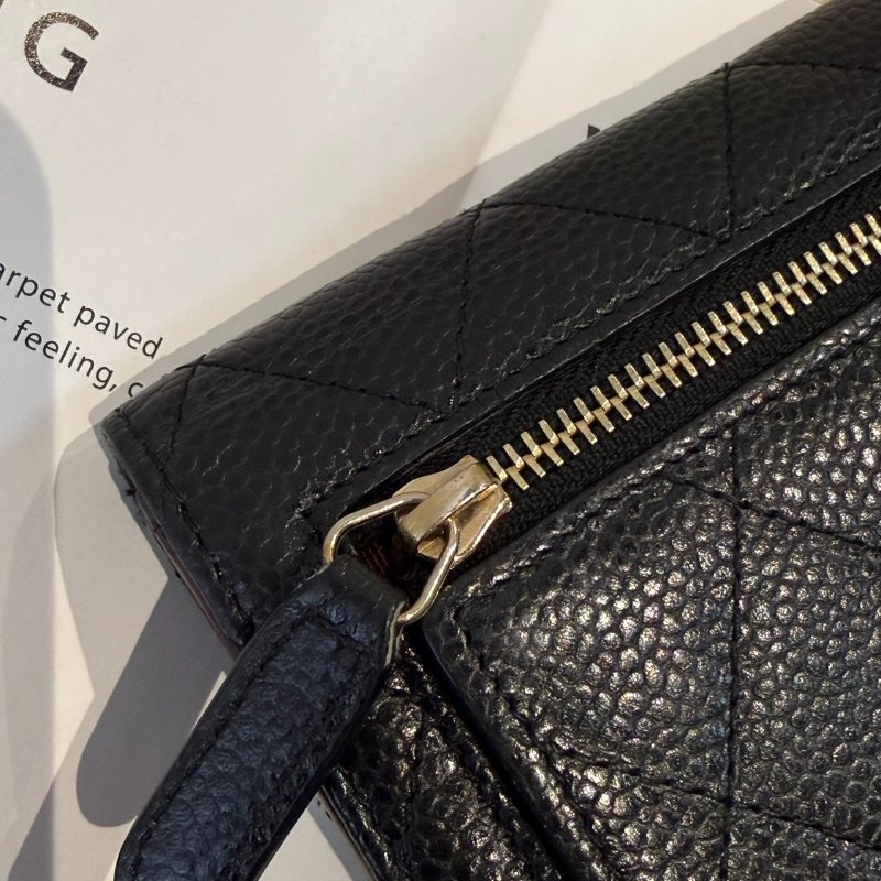 香奈兒 黑金三折短夾-8