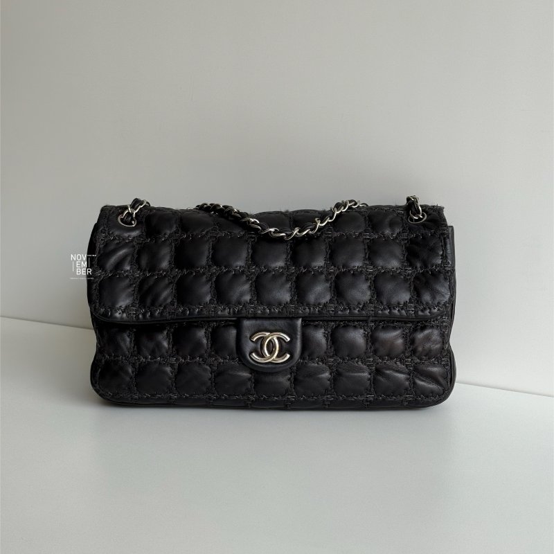 95新🖤 保卡款 Chanel 香奈兒 菱格紋黑色銀釦-0