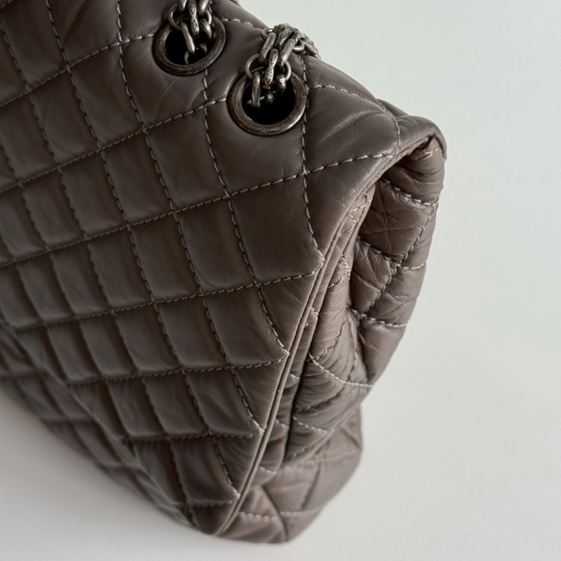 95新🩶 保卡款 Chanel 香奈兒 2.55機場包 灰色銀釦-6