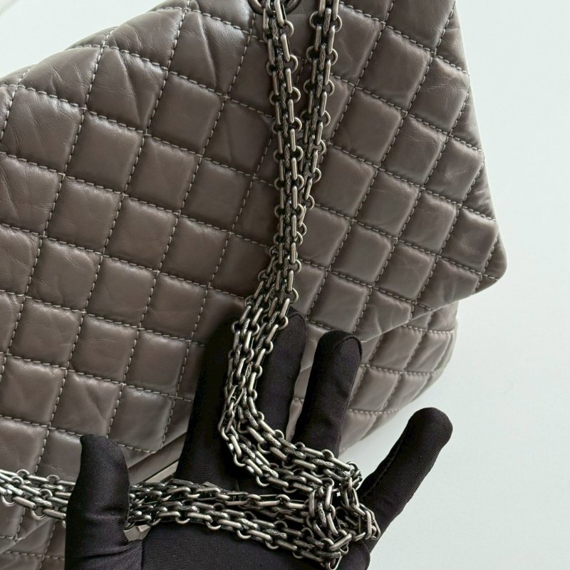 95新🩶 保卡款 Chanel 香奈兒 2.55機場包 灰色銀釦-12