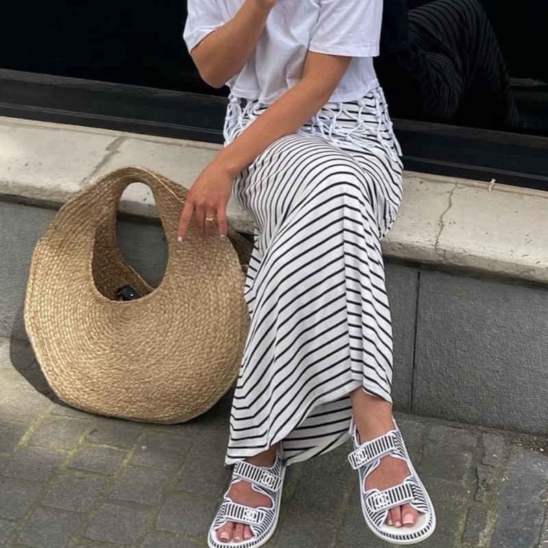 Chanel 經典涼鞋/黑白條紋 魔鬼氈 ⭐️全新-2