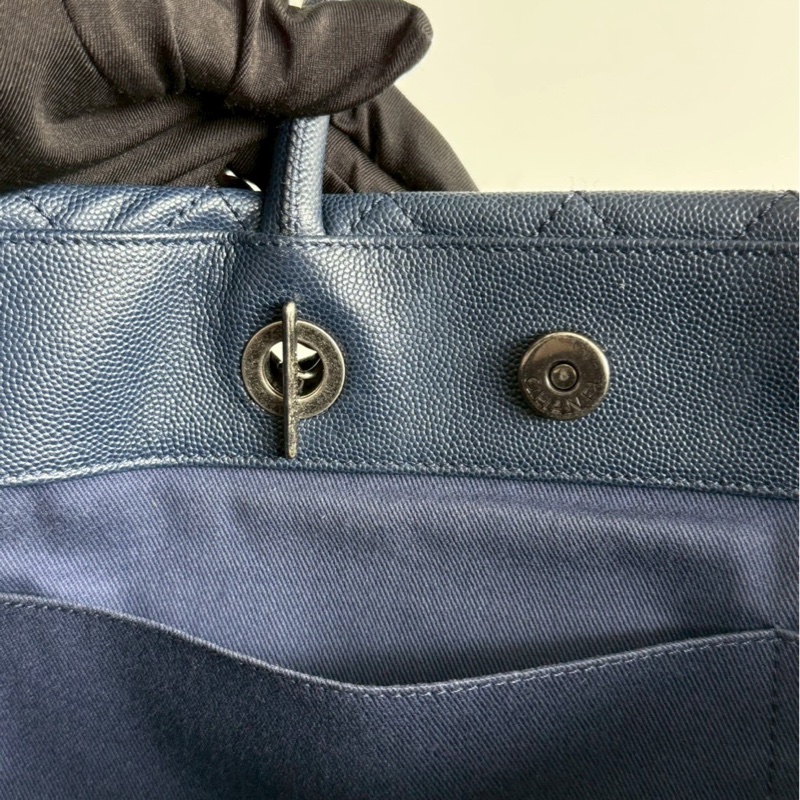 95新💙 保卡款 Chanel 香奈兒 托特包深藍色銀釦-14