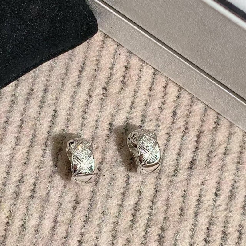 chanel香奈兒coco crush白金鑽菱格紋耳釘-2