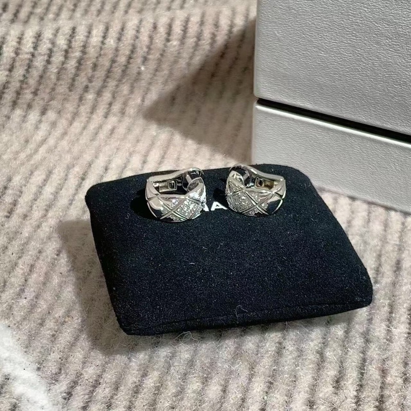 chanel香奈兒coco crush白金鑽菱格紋耳釘-5