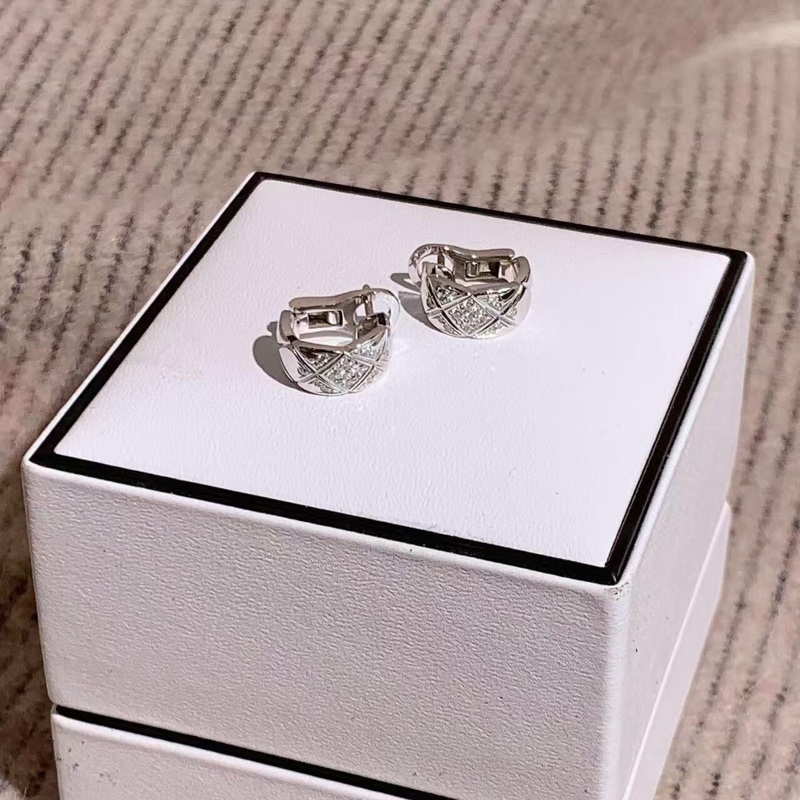 chanel香奈兒coco crush白金鑽菱格紋耳釘-6