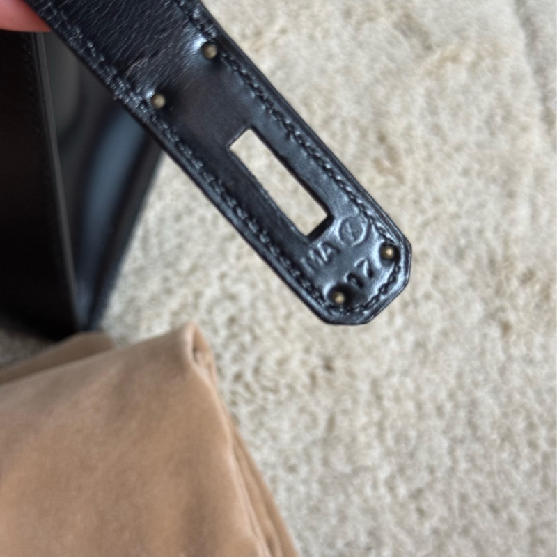 愛馬仕凱莉包 Kelly 28 黑金 box 配件全-27