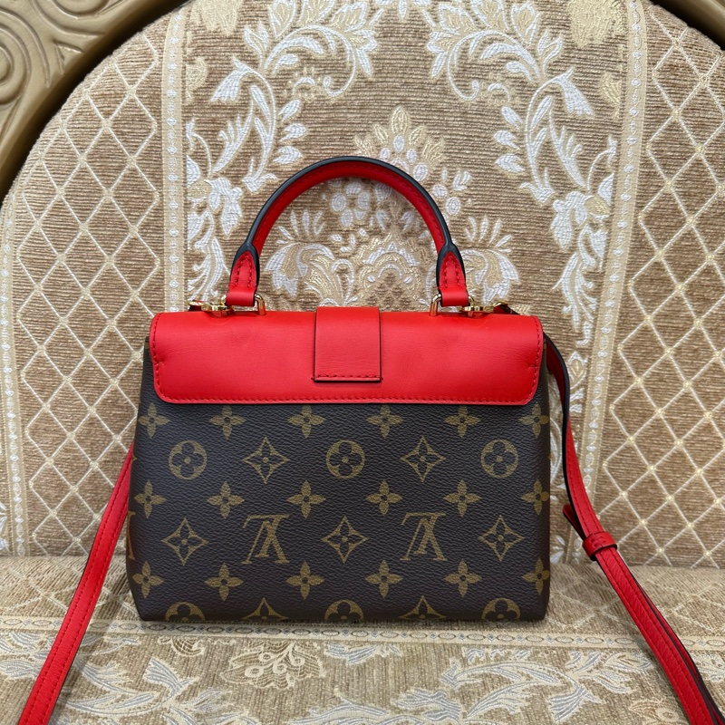LV 原花拚紅牛皮金釦Locky BB鎖頭下蓋磁吸手提斜背包M44322-1