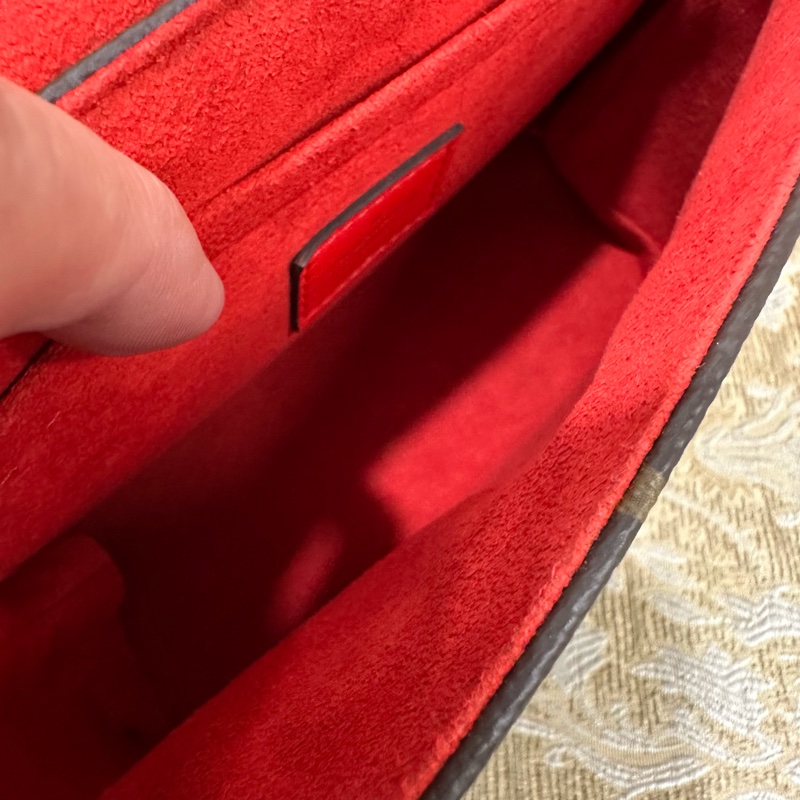 LV 原花拚紅牛皮金釦Locky BB鎖頭下蓋磁吸手提斜背包M44322-9