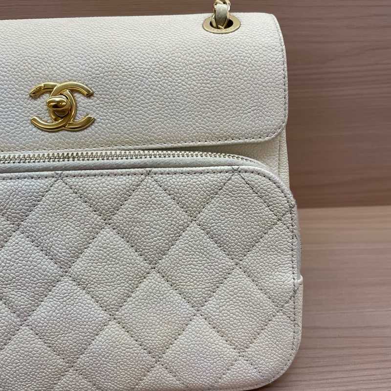 NO：C66 Chanel 荔枝皮 白金 2019年 28開 中號 双口袋相機包 有塵袋 有卡 無盒子-6