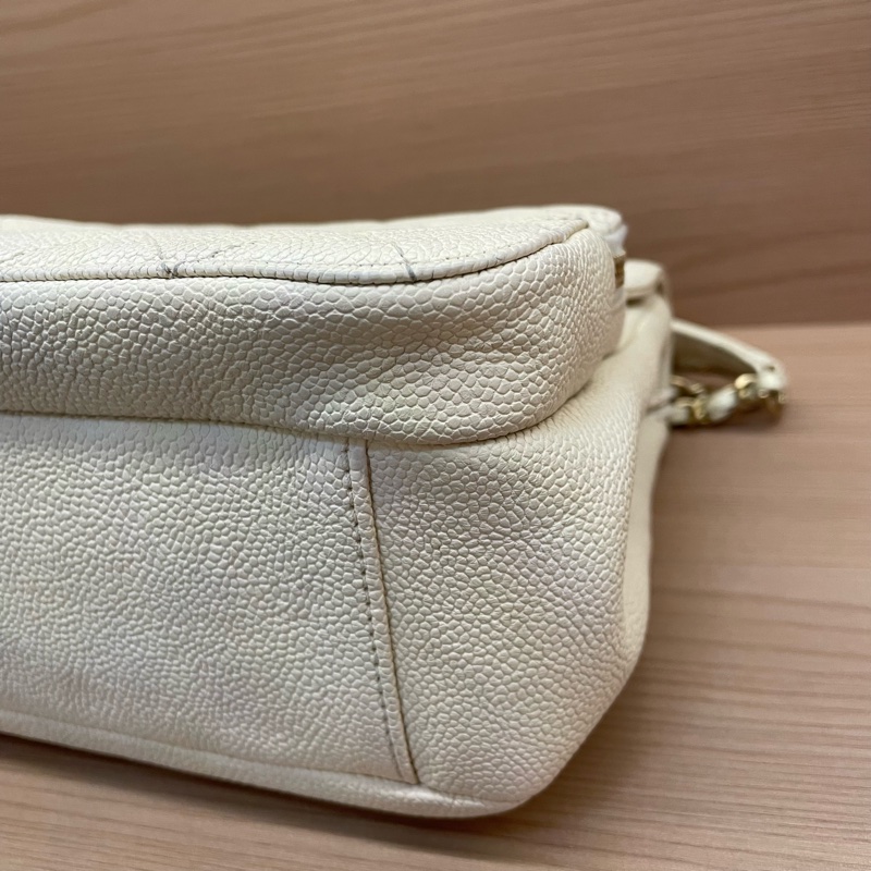 NO：C66 Chanel 荔枝皮 白金 2019年 28開 中號 双口袋相機包 有塵袋 有卡 無盒子-8