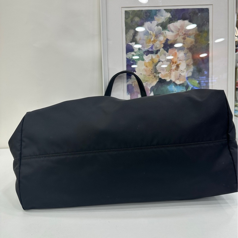Prada黑色尼龍托特包-4
