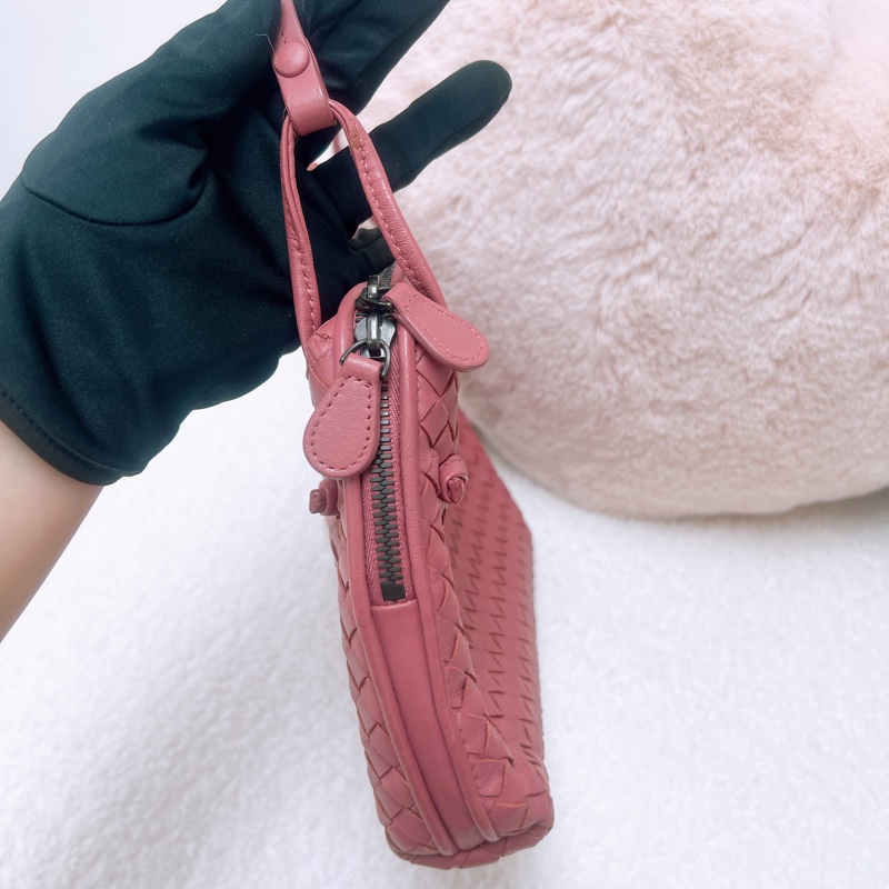 Bv cassette 粉色編織格斜挎包-9