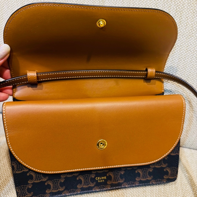 Celine Triomphe 平滑羊皮 信封包 WOC 風琴包-13