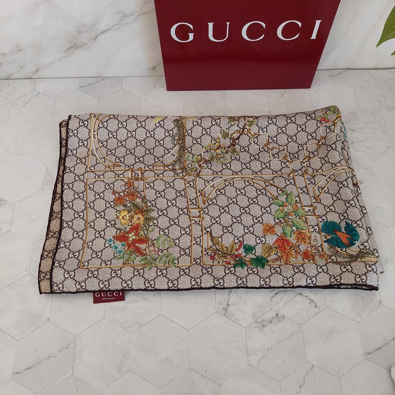 GUCCI 古馳 印花桑蠶絲斜紋方巾~95新閒置品-22
