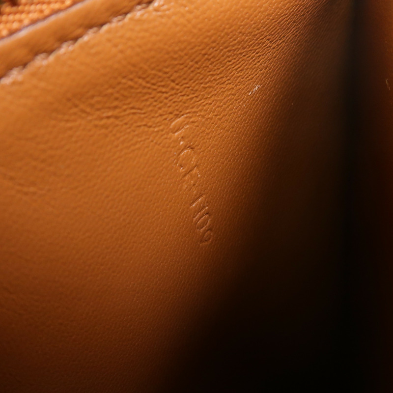 CELINE Box Calf皮革Classic Box Medium金扣肩背袋-7