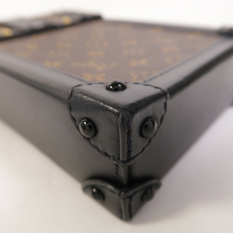 LOUIS VUITTON Monogram Pochette Trunk Vertical金扣鏈帶肩背袋-12