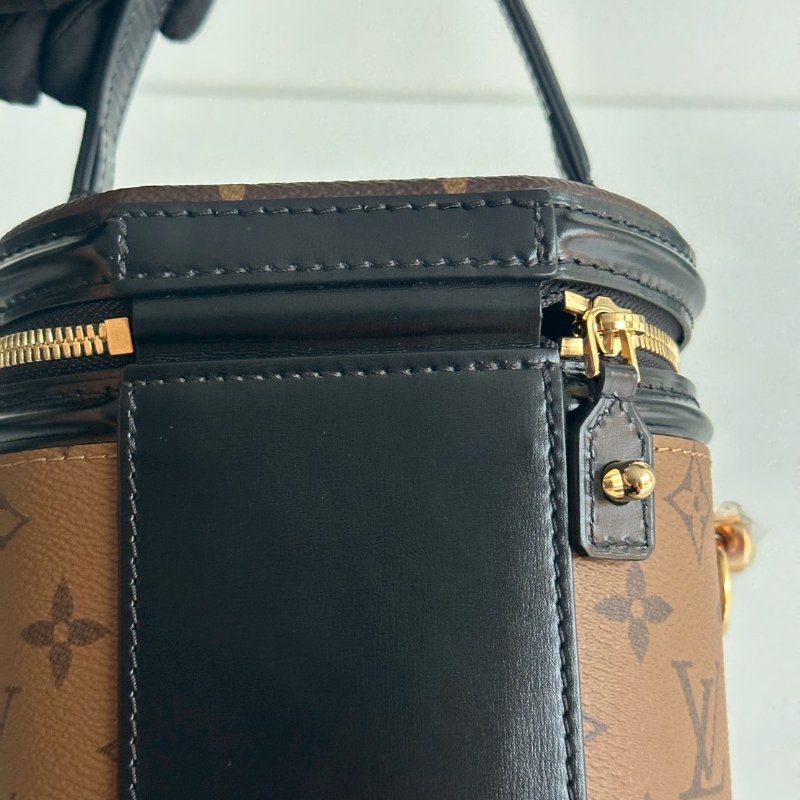 99新🆕 芯片款✨ Louis Vuitton LV 路易威登 Cannes 圓筒包-9