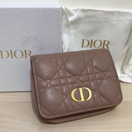 Dior Caro 拉鍊短夾（粉膚色）