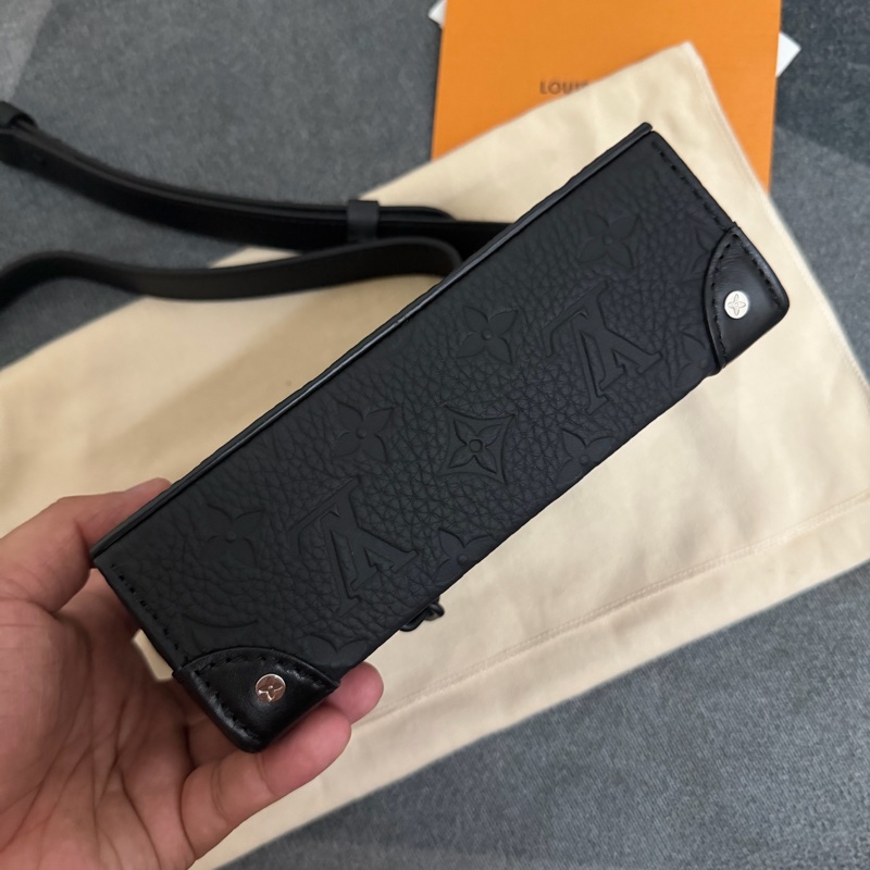 Lv黑原花壓紋Steamer肩背包(M81746)芯片款-4