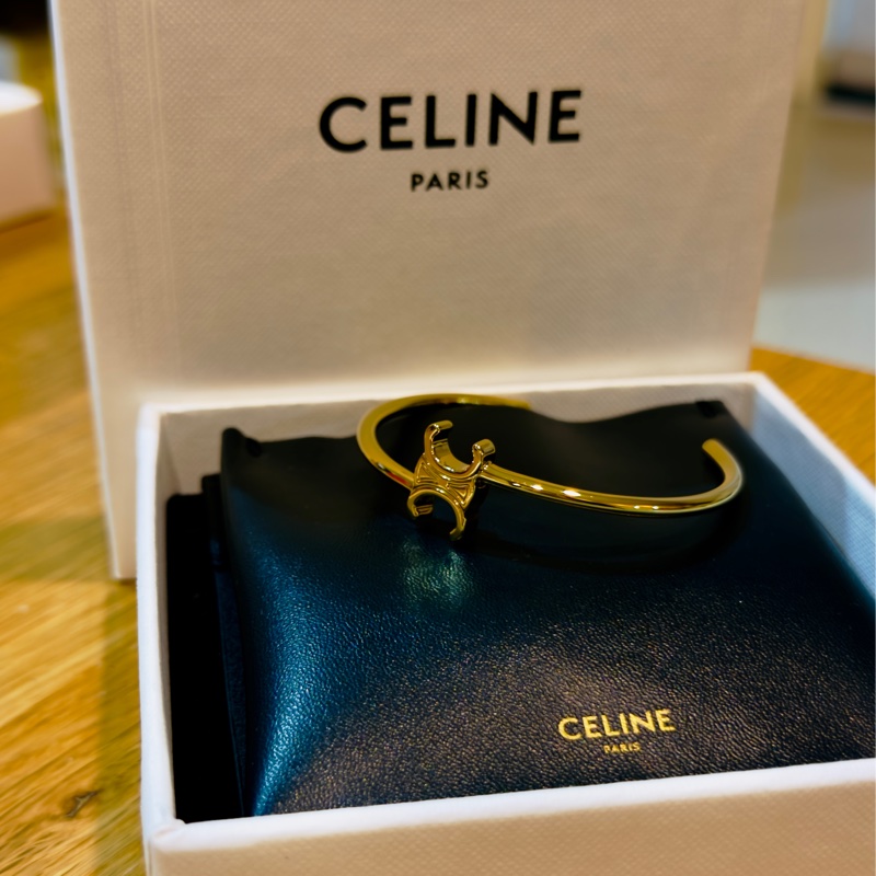 Celine TRIOMPHE金色飾面黃銅不對稱手鐲-5