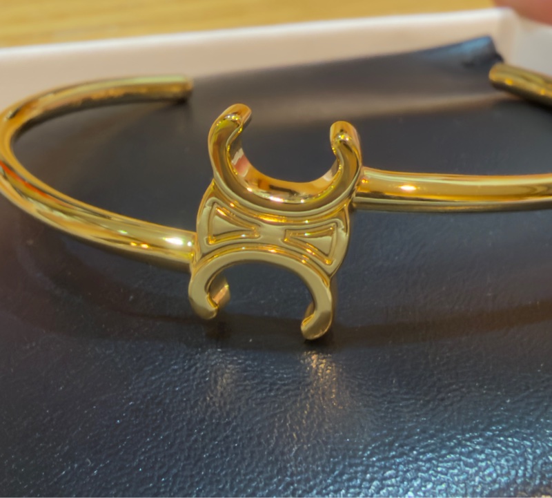 Celine TRIOMPHE金色飾面黃銅不對稱手鐲-9
