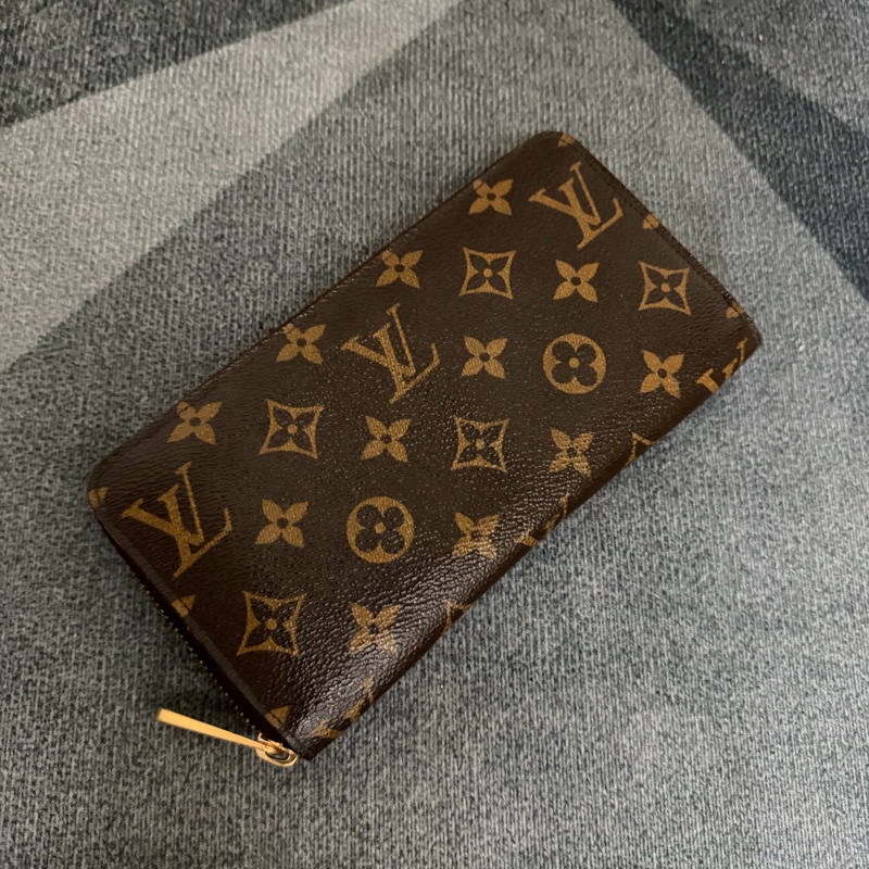 Lv老花拉鍊長夾 (M60017)-1