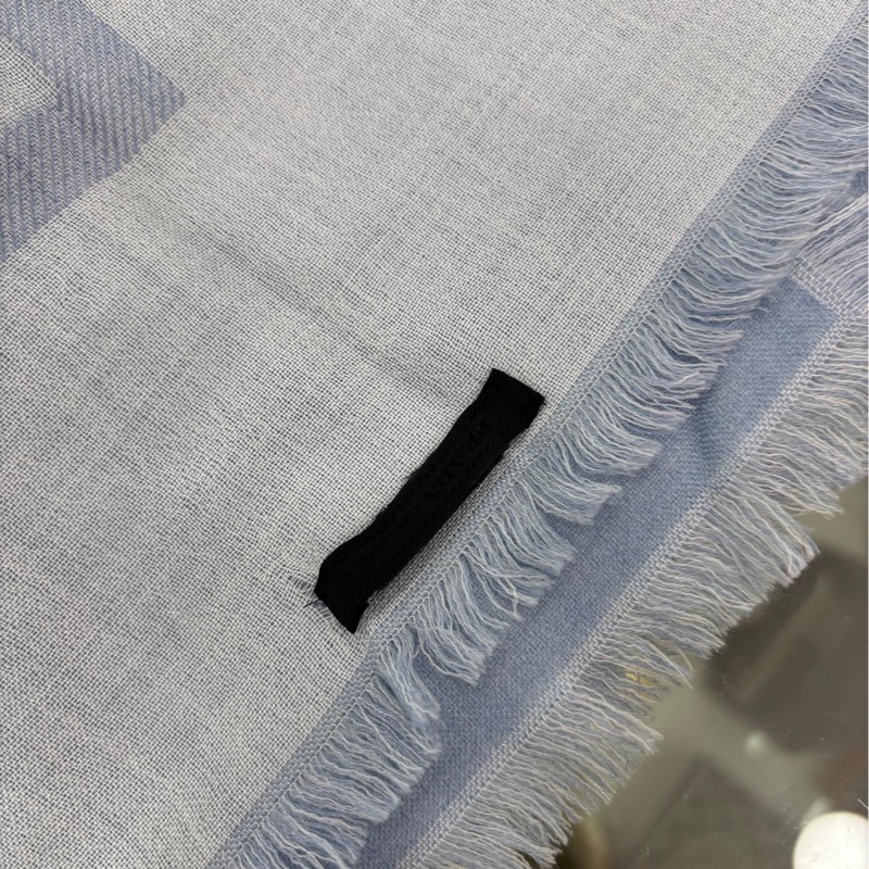 Prada 真絲 大圍巾140*140-1