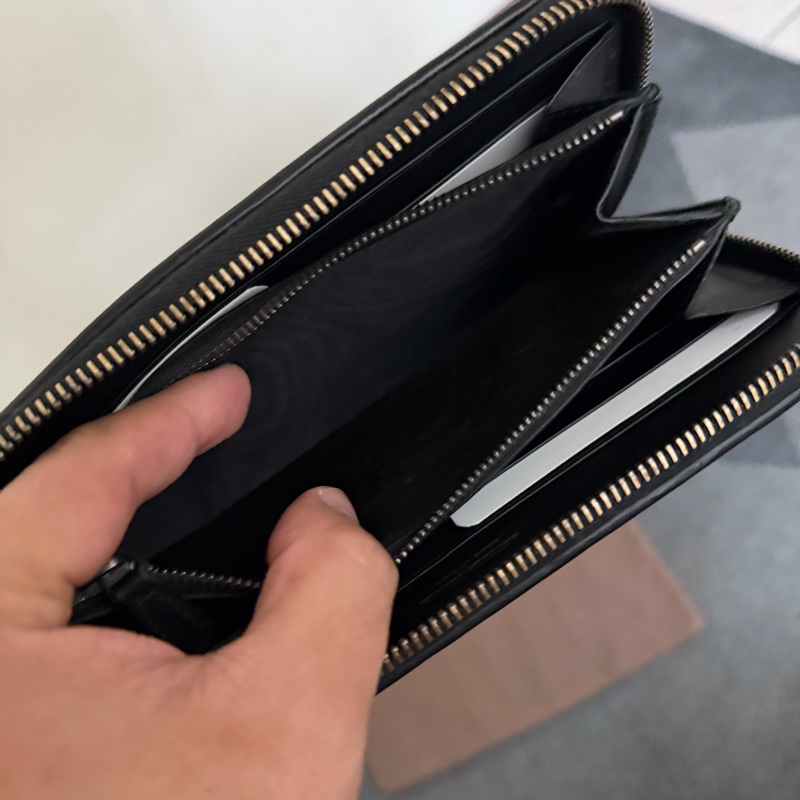 Bv經典黑色編織拉鍊長夾-6