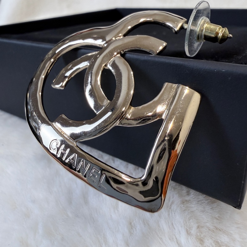 Chanel✨2022愛心耳釘針式耳環-3