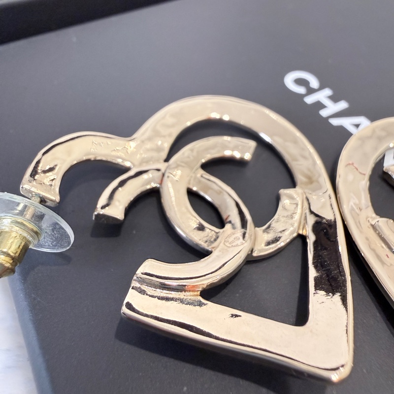 Chanel✨2022愛心耳釘針式耳環-7