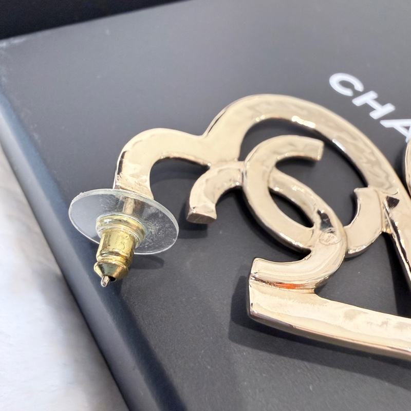 Chanel✨2022愛心耳釘針式耳環-8