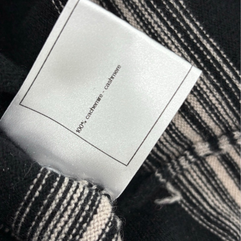 Chanel 香奈兒 黑色條紋針織上衣 36碼-2