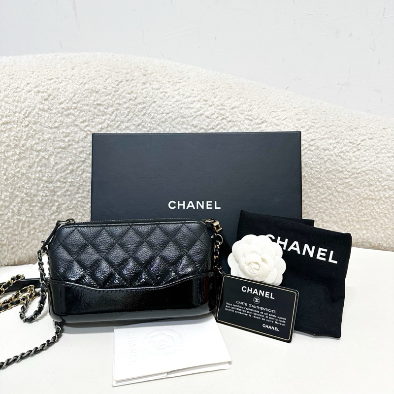 Chanel 香奈兒 Gabrielle 流浪包 黑金 Mini WOC-1