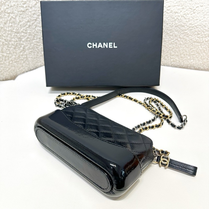 Chanel 香奈兒 Gabrielle 流浪包 黑金 Mini WOC-4