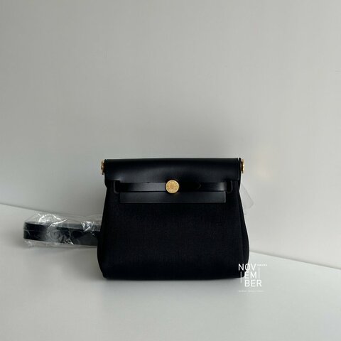 全新全配有購證🙌🏻 Hermès 愛馬仕 Mini Herbag 黑色金釦