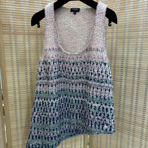 Chanel香奈兒18s瀑布系列粉拼藍色亮閃不規則下擺吊帶背心，38碼