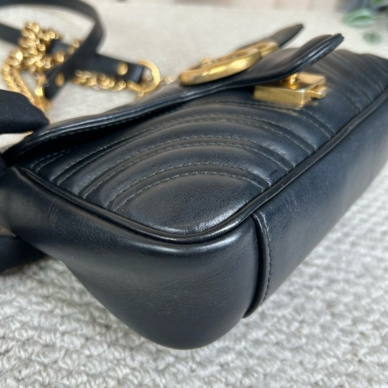 古馳GUCCI馬蒙22單肩斜挎包 古金色的經典雙G標誌 整體飽滿又精緻 出門輕便又百搭-7