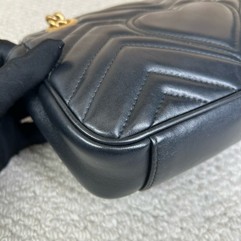 古馳GUCCI馬蒙22單肩斜挎包 古金色的經典雙G標誌 整體飽滿又精緻 出門輕便又百搭-9