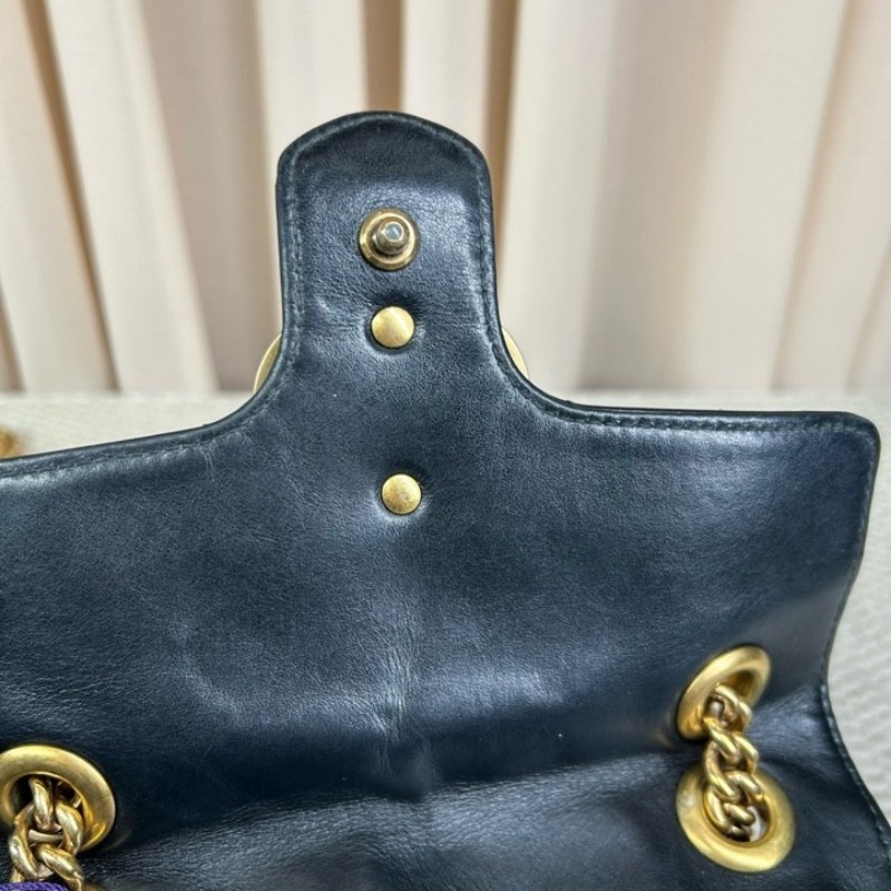 古馳GUCCI馬蒙22單肩斜挎包 古金色的經典雙G標誌 整體飽滿又精緻 出門輕便又百搭-17