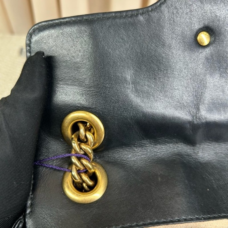 古馳GUCCI馬蒙22單肩斜挎包 古金色的經典雙G標誌 整體飽滿又精緻 出門輕便又百搭-18